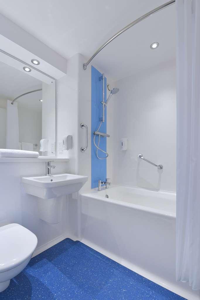 แทรเวลลอดจ์ แคลกตัน ออนซี เซ็นทรัล Hotel ห้อง รูปภาพ